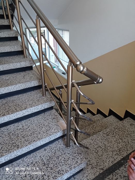 Алуминиев парапет с три струни.