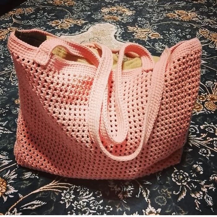 Тапочки, сумки, косметички, кашпо