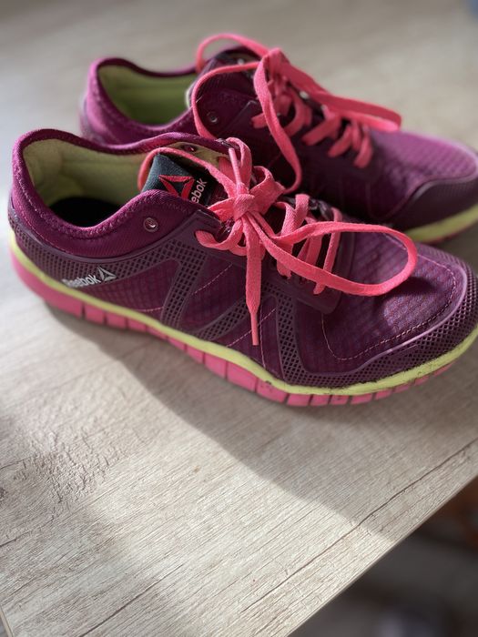 Кроссовки reebok 37,5