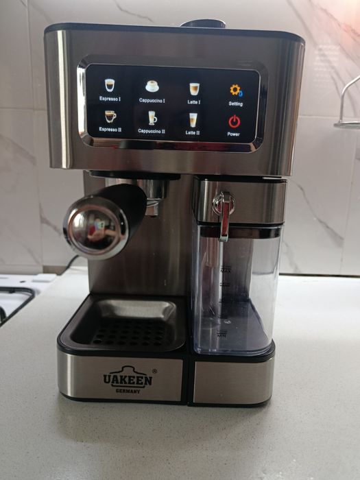 Кофе машинка попадается