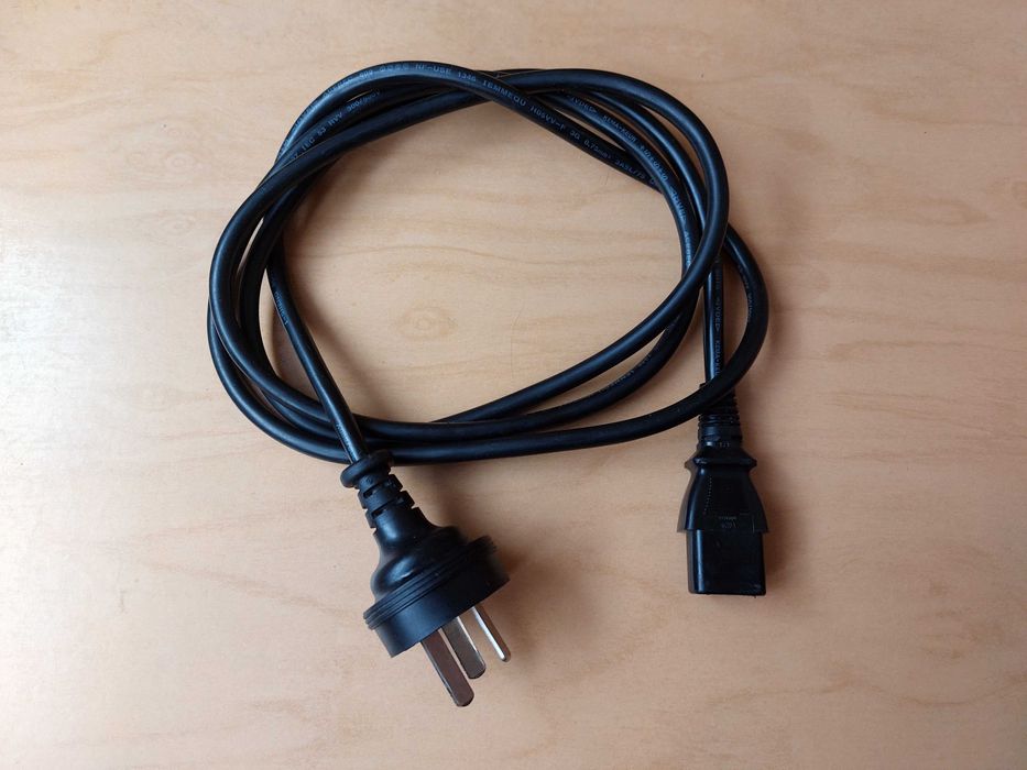 Продам кабели питания с вилками для США, ОАЭ, Великобритании