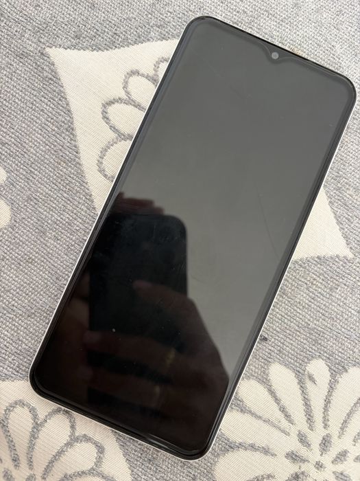 Продам телефон samsung A13!