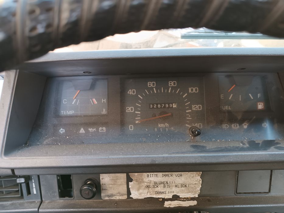 Vând camionetă Mitsubishi L300