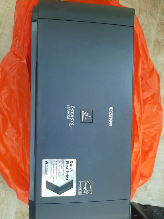 Принтер Canon i-SENSYS LBP2900B в идеальном состоянии