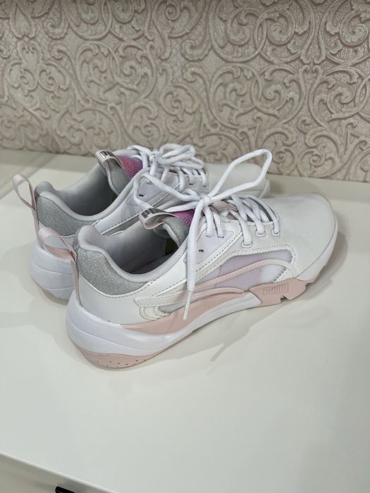 Кроссовки оригинал Puma Zora (новые)
