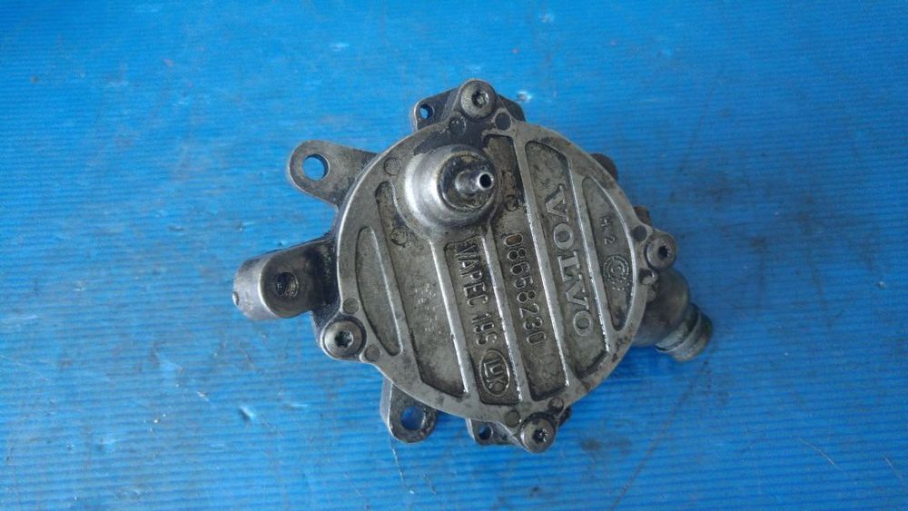 pompa vacuum 2.4 d d5 xc awd volvo s60 s80 v70 xc70 08658230