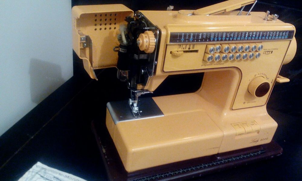 Многооперационна японска шевна машина