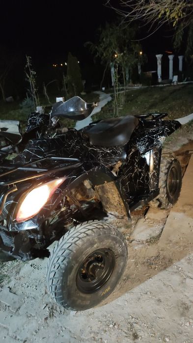 Vând ATV linhai 260cc