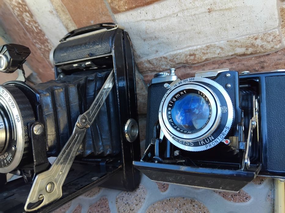 Ритро Фотоапарати  Kodak и Carll Zeiss