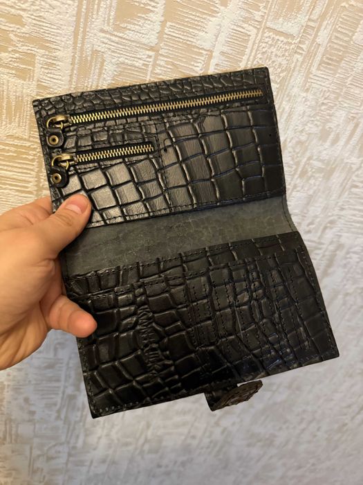 Продается новый кожаный кошелек KANISHKA