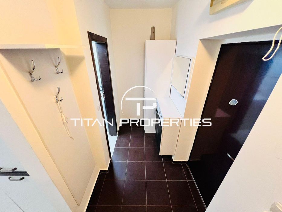 Дава се под наем Двустаен апартамент в Бургас, Възраждане - 56 кв.м за 398.82 € - Снимка #3