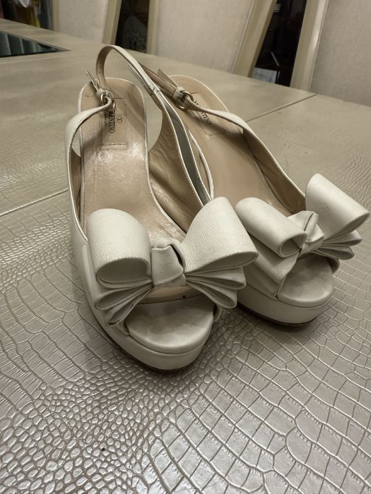 Срочно продам туфли