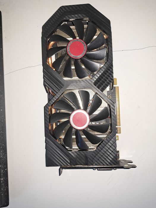 Intel i Core 7 6700 (3.4ghz), RX 580 8GB, 2x8GB DDR4 2133mhz!