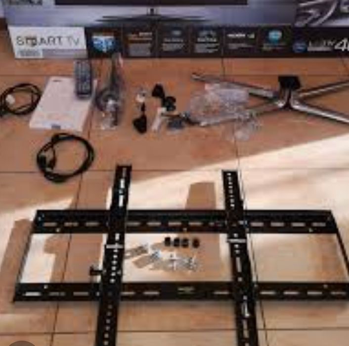 Установщик кронштейн для телевизора