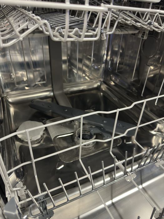 Maşină de spălat vase complet încorporabilă Beko BDIN28423