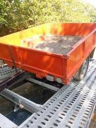 Ремарке за кола заводско