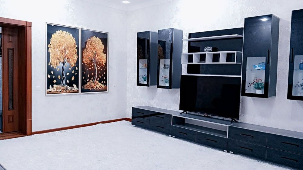 Сагбон  ЖК- Bauraum 2- хоналик  квартира  срочно  сотилади  Корасарой