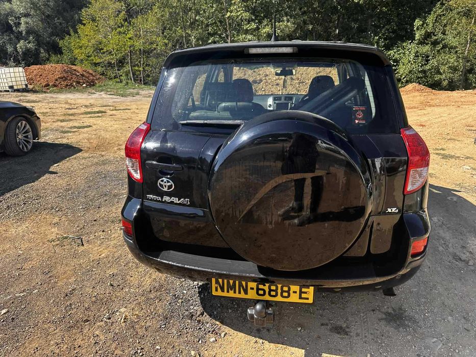 На части: Toyota RAV4 2.2 D4D 136 к с  2007