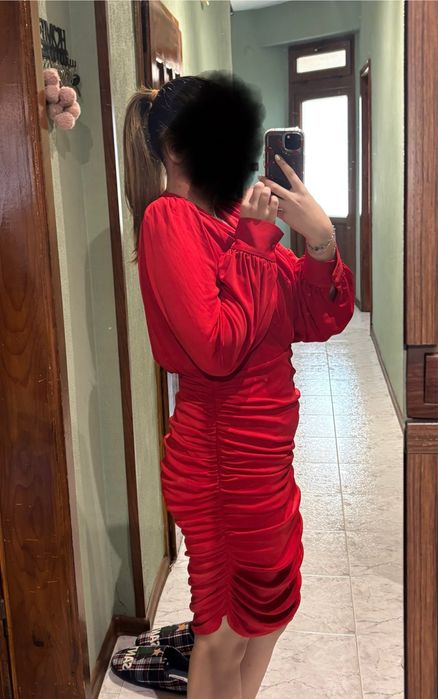 Рокля от Аксел.