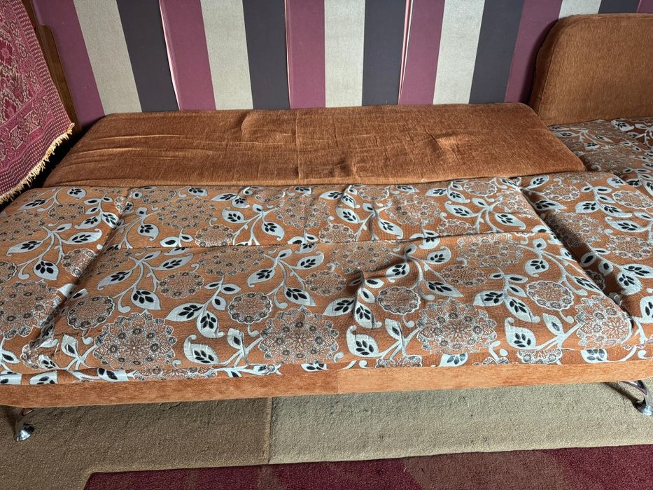 Диван спальны гостины