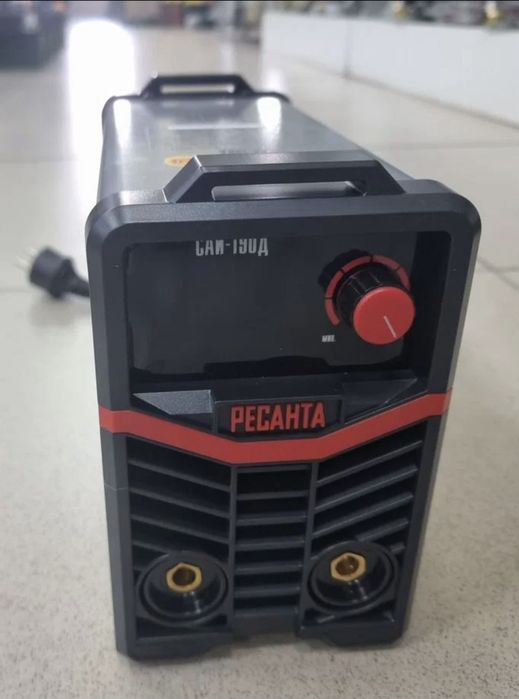 Сварочный инвертор Ресанта САИ-190Д