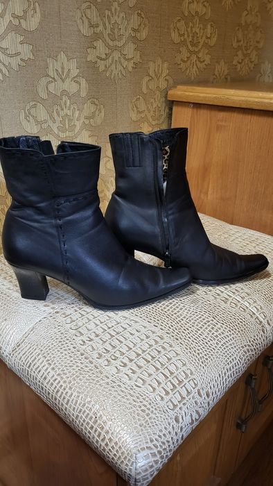 Женская обувь кожаная