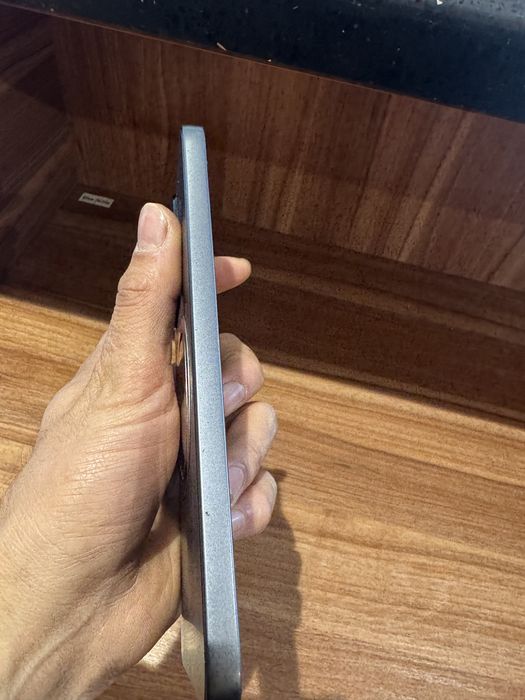 Honor 400 lite 8/256  srochno sotiladi