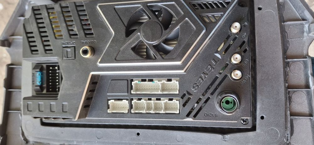 TEYES CC3 4/64 GB  9 размер экрана