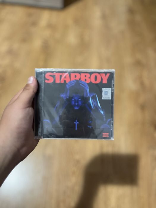 CD nou de vanzare