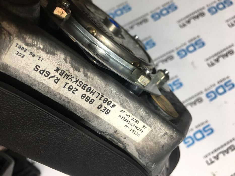 Airbag Volan Audi A3 8L 1996 - 2003 COD : 8E0 880 201 R / 8E0880201R