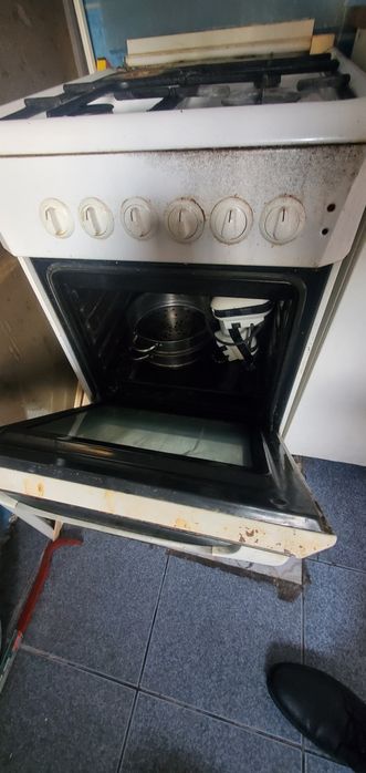 Продам срочно кухонный гарнитур