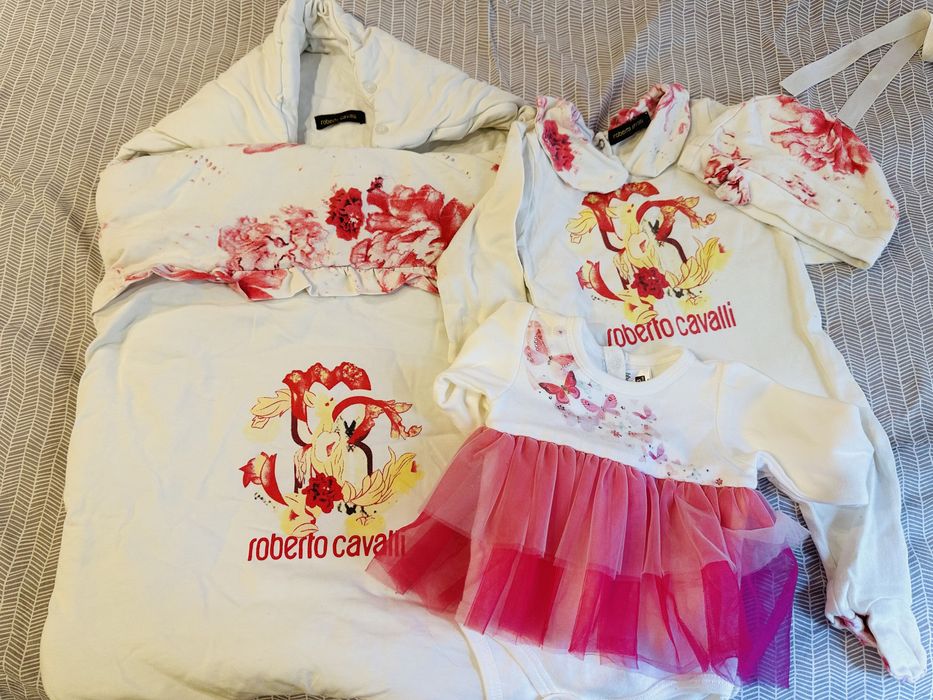 Комплект Roberto Cavalli за изписване бебе