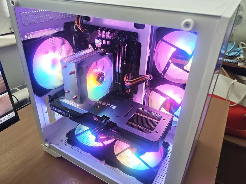 Геймърски компютър, Rtx 3060Ti, Intel i3 12100f, 960Gb SSD, 16gb Ram