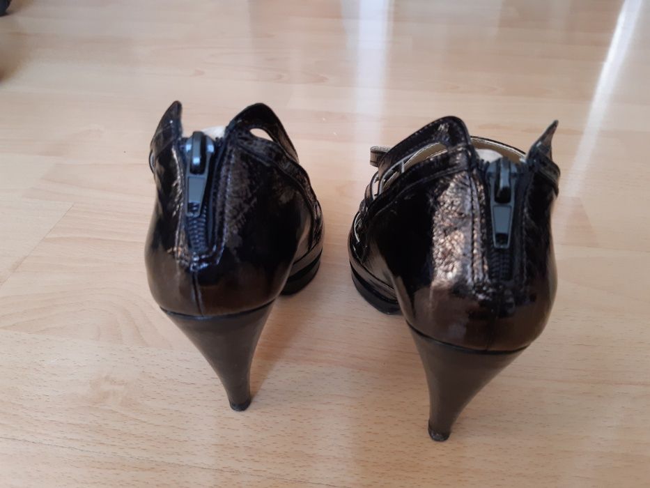 Pantofi de damă
