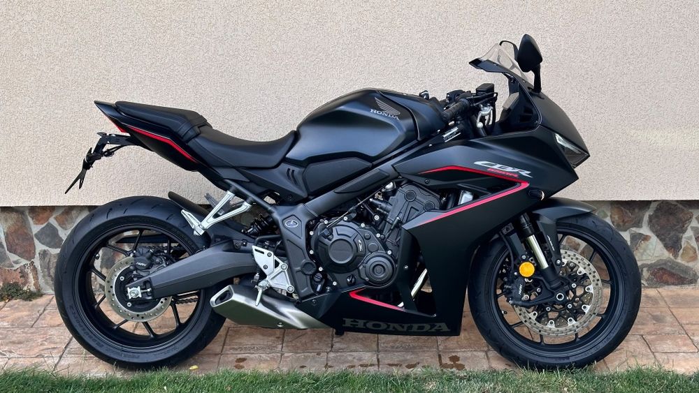 Honda CBR 650 R categria a2