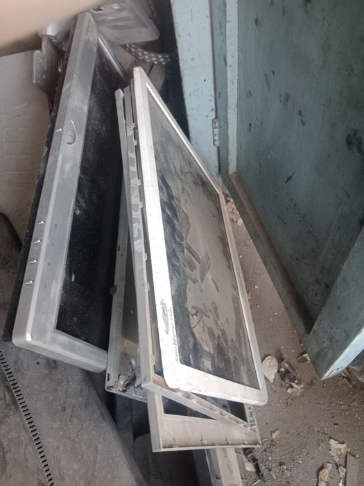 Отдам даром металлолом пластик