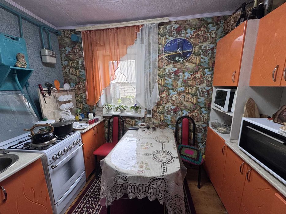 Продаётся 3-комнатный дом в районе КСК