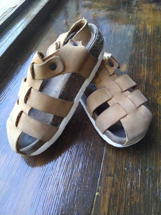 Босоножки,сандали детская обувь для мальчика фирмы Вико