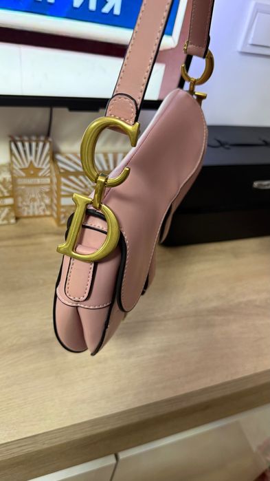 Чанта розова кожена