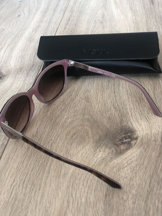 Защитни Дамски очила Mexx - нови с калъфче към тях