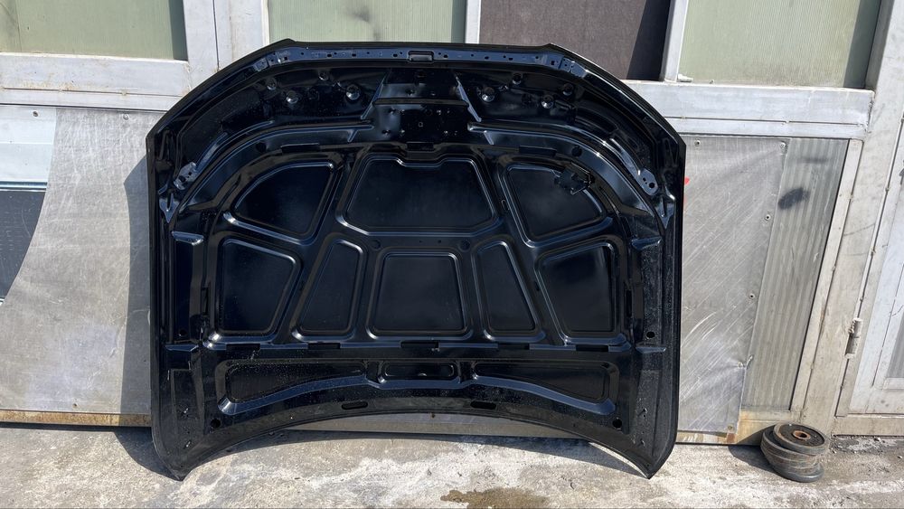 2 броя преден капак Audi A4 B8 2013г