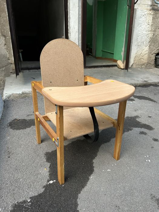 Детский стульчик для кормления