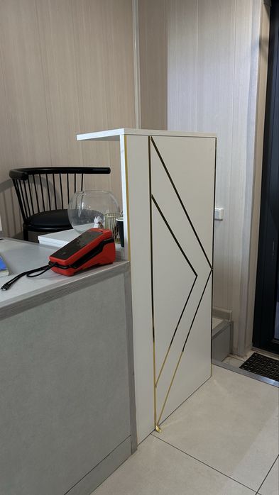 Продам Ресепшн 25.000 тг