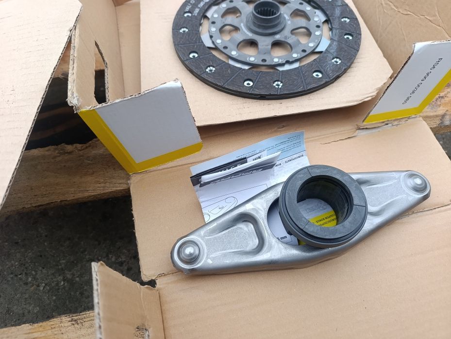 Съединител БМВ 116 бензин Е87/ BMW 116i  E87