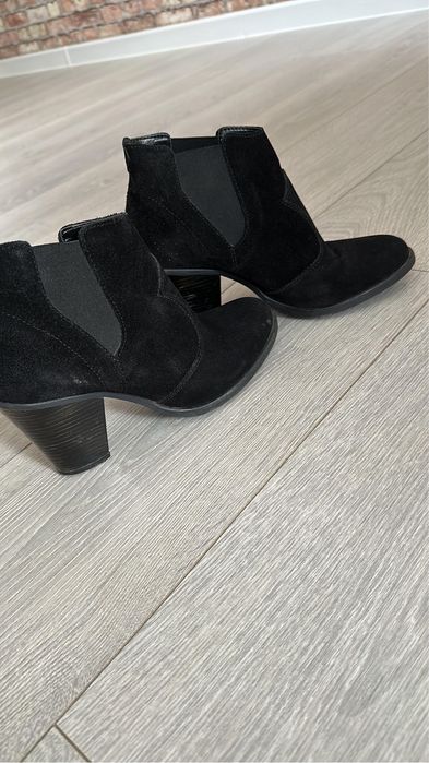 Замшевые сапоги осенние.