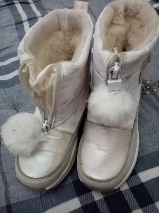 Сапоги для девочки 29 р