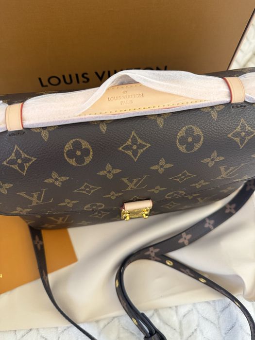 Дамска чанта нова