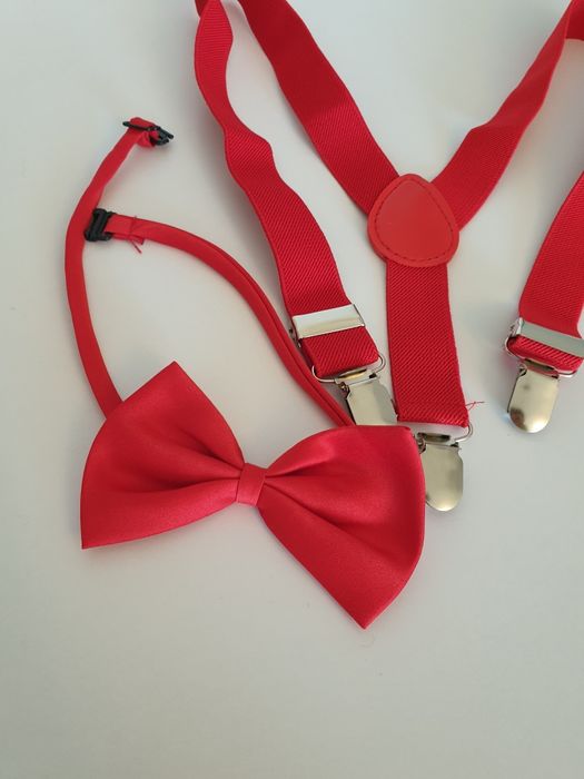 Подтяжки и бабочка для мальчика