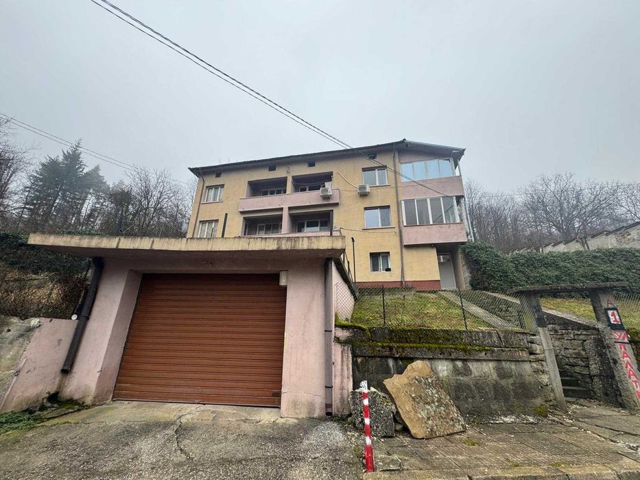 Триетажна Къща гр. Габрово, Хаджицонев Мост