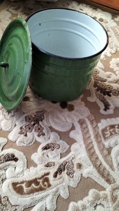 Продам кастрюли б/у,